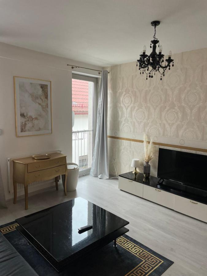 Zara Luxury Apartments The Absolute Center Of Žilina Exterior foto
